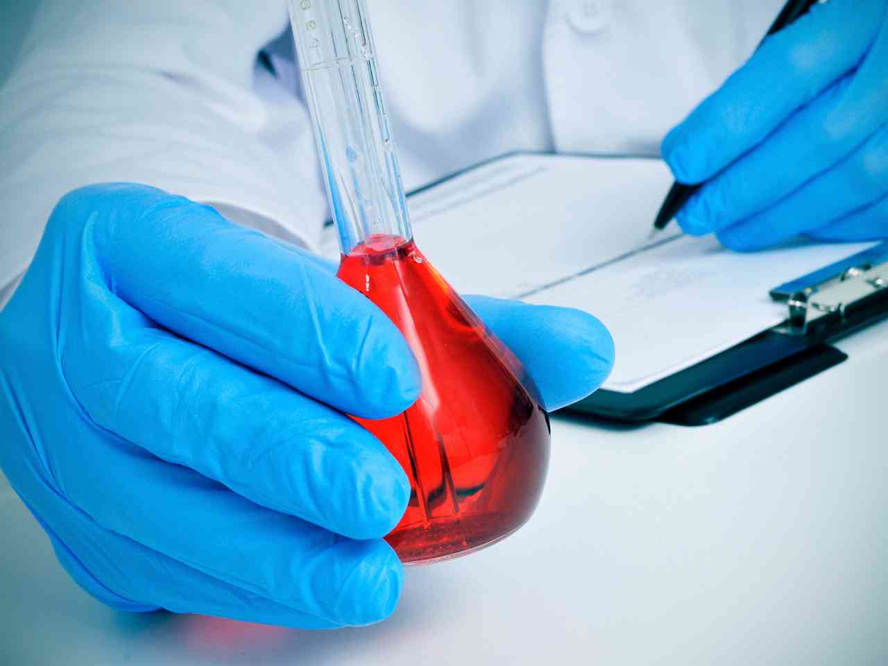 Innovación científica: Laboratorios Chaqueños y el Instituto Malbrán lanzaron “Carba Color Test”, un nuevo kit de detección rápida de enzimas